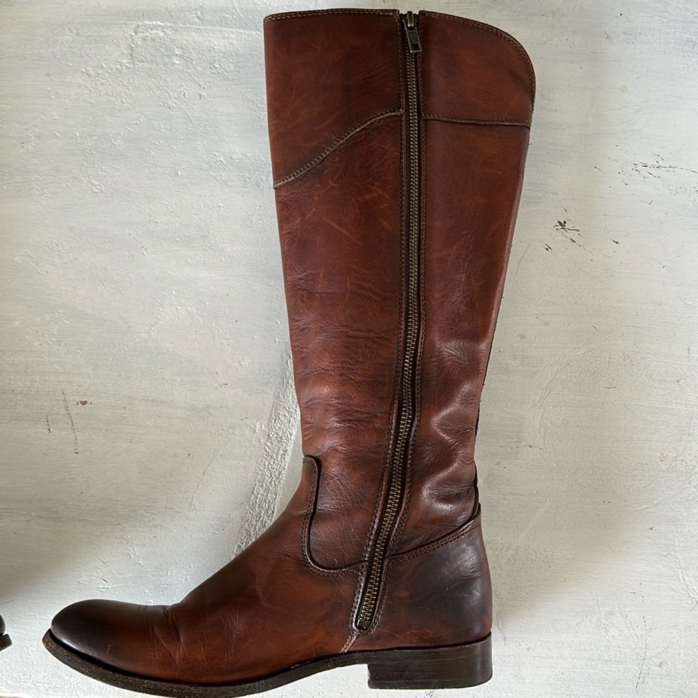 Frye 4001 Buttery Soft Leather Round Toe Tall Riding Boots 8.5 Inside Zipper - Picture 9 of 16